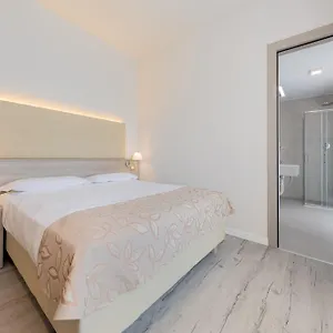 quality-hotel-delfino-venezia-mestre.hotelslidodijesolo.com/